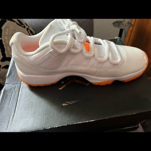 Wmns Air Jordan 11 Retro Low 'Bright Citrus'